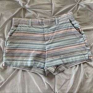 linen GAP shorts
